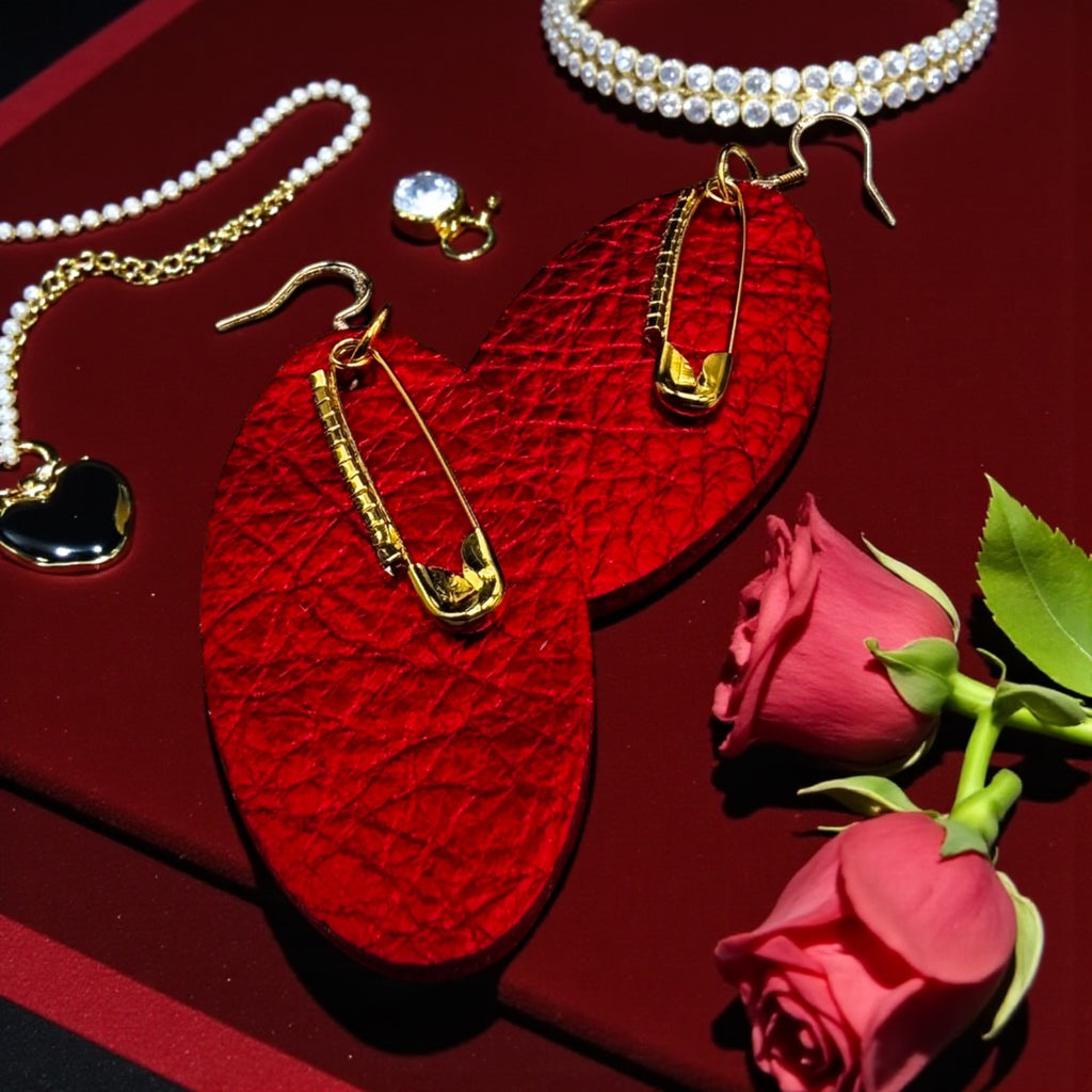 Crimson Rebel Oval image 0